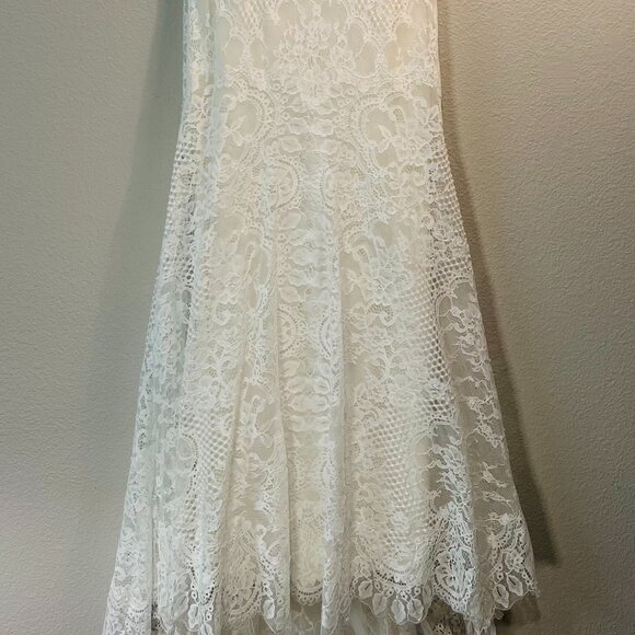 ✨ Size 2 Wtoo by Watters Philomene Lace Cap-Sleeve Wedding Gown ✨ - Picture 7 of 11